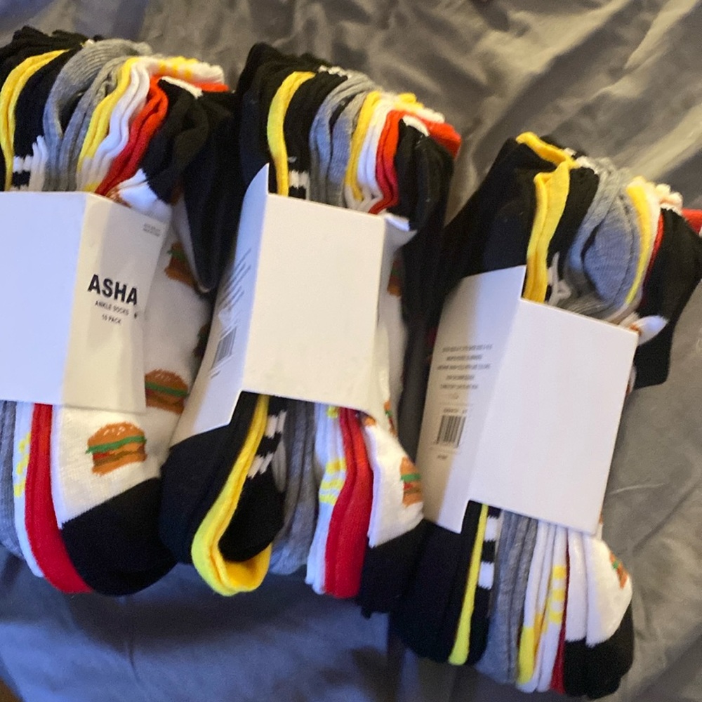Ladies low cut 30 pairs